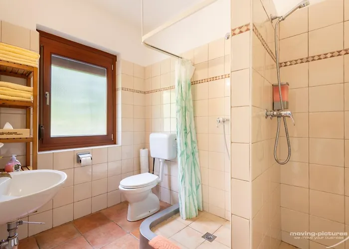 Bamboohouse Μοτέλ 3*