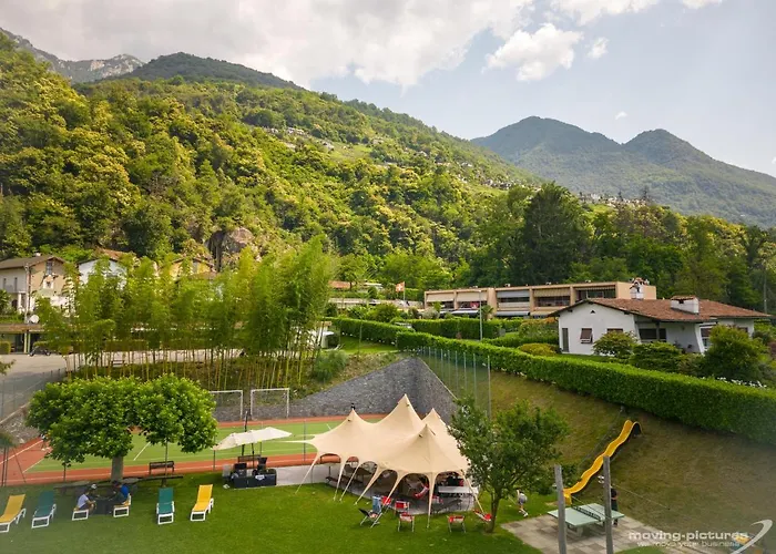 Bamboohouse Motel 3*